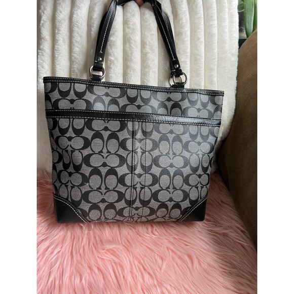 Vintage Coach Heritage Chelsea Signature Tote with Stripe in Grey, Black & Blue - Picture 10 of 11